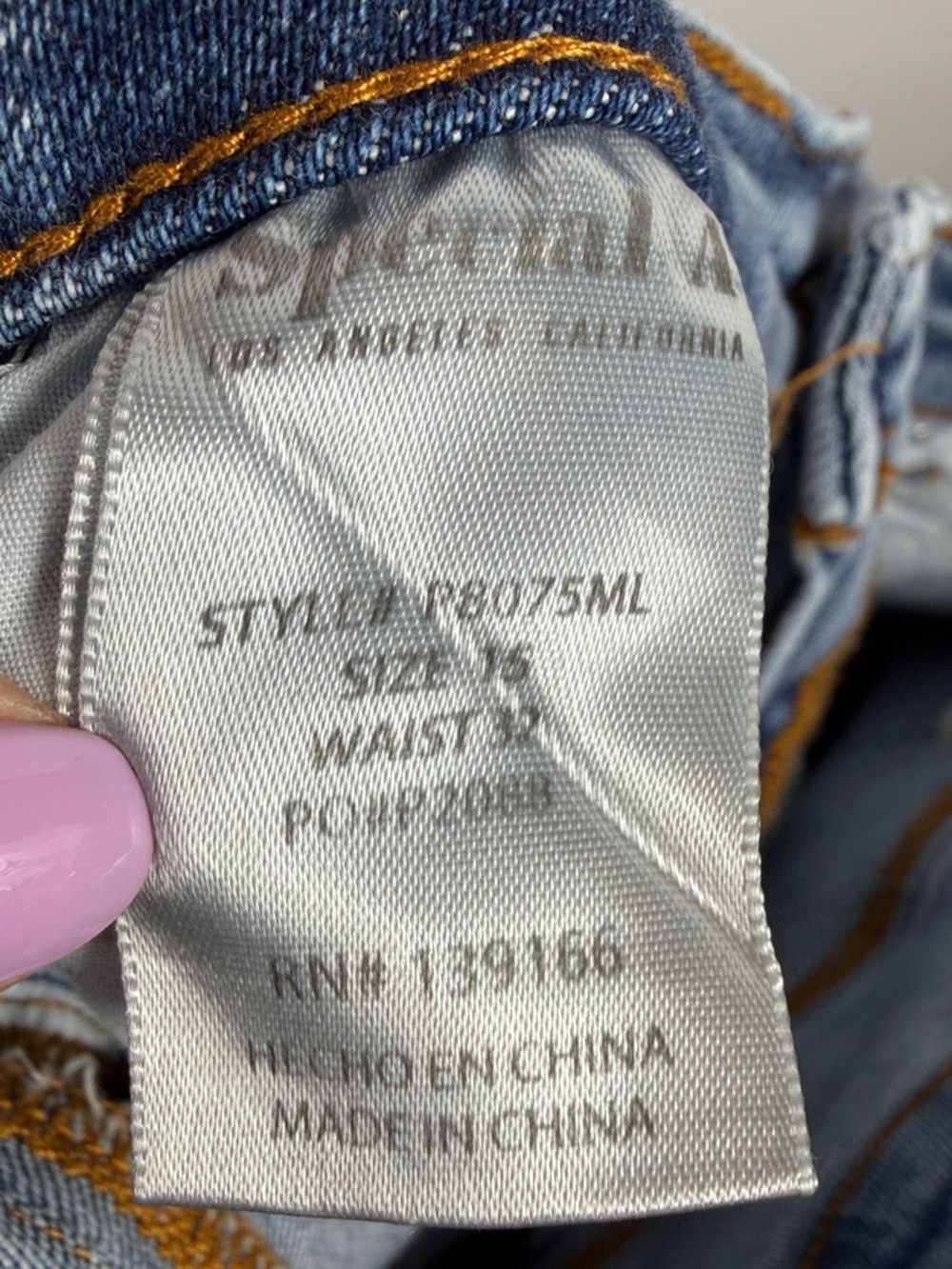 Special A High-Rise Straight Jeans. Medium Wash. Womens Size 15. 32 Waist - Picture 7 of 7